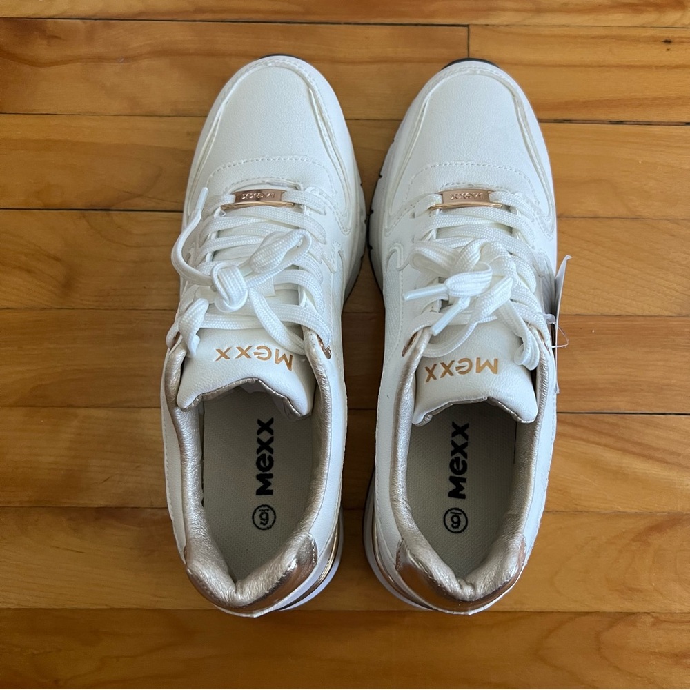 NWT MEXX WHITE SNEAKERS